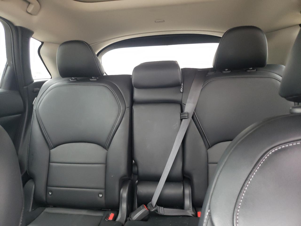 2021 Infiniti QX50 - Image 10