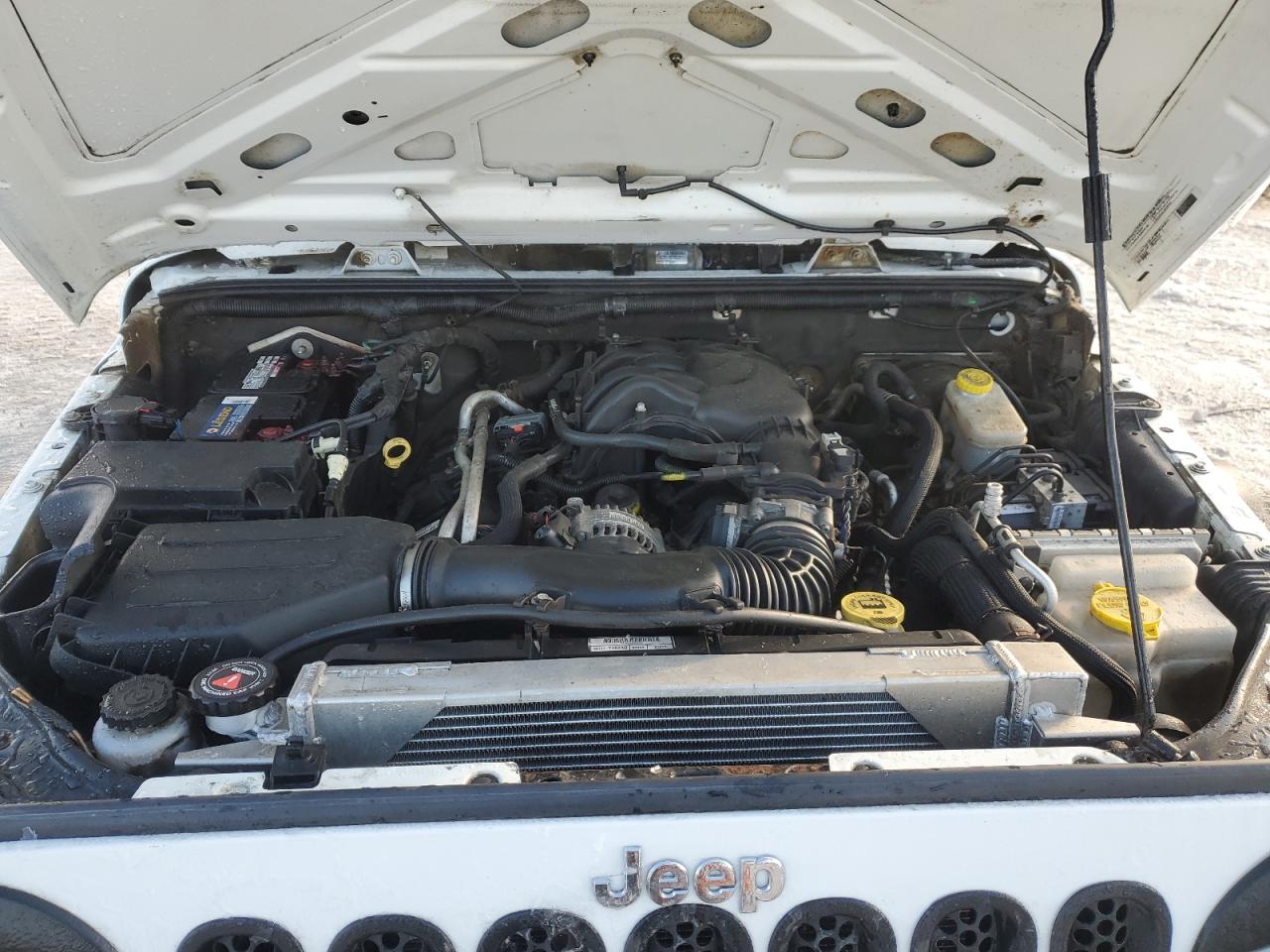 2012 Jeep Wrangler - Image 12
