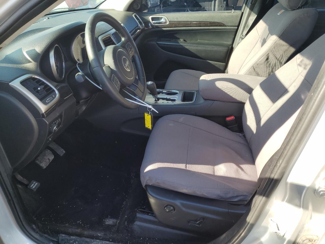 2013 Jeep Grand Cherokee - Image 7