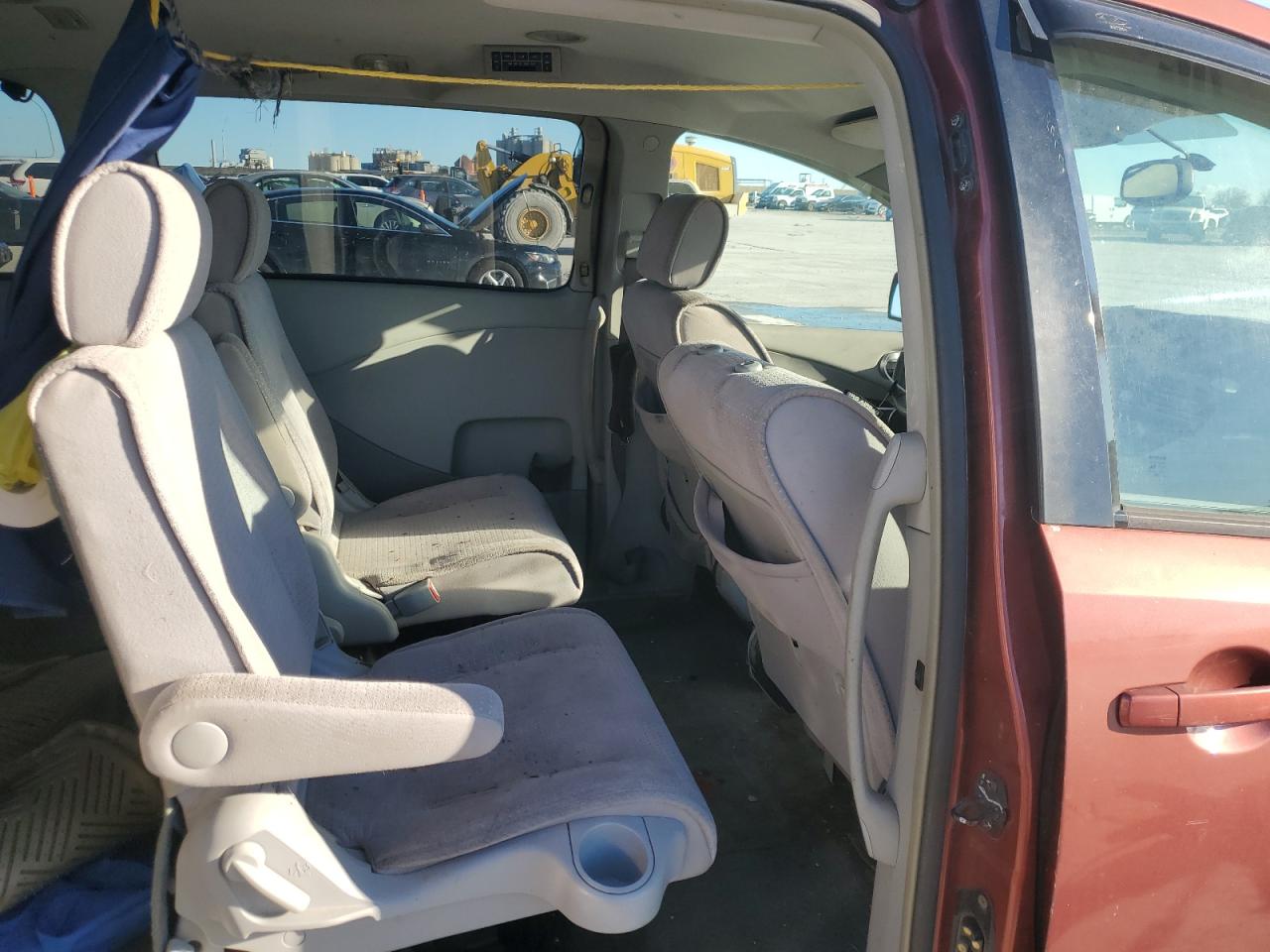 2005 Nissan Quest - Image 11