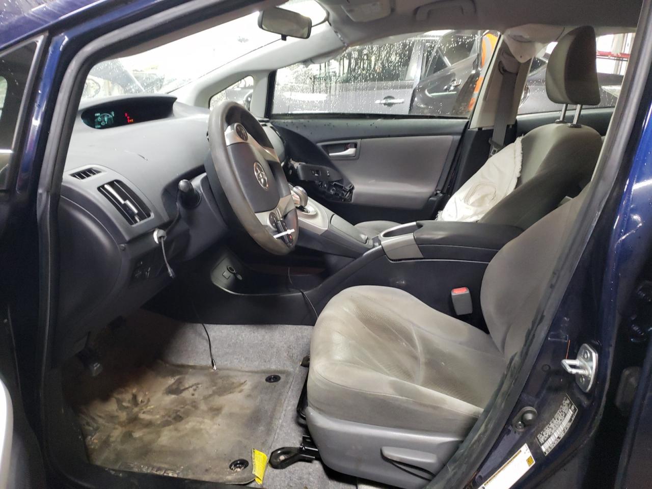 2015 Toyota Prius - Image 7
