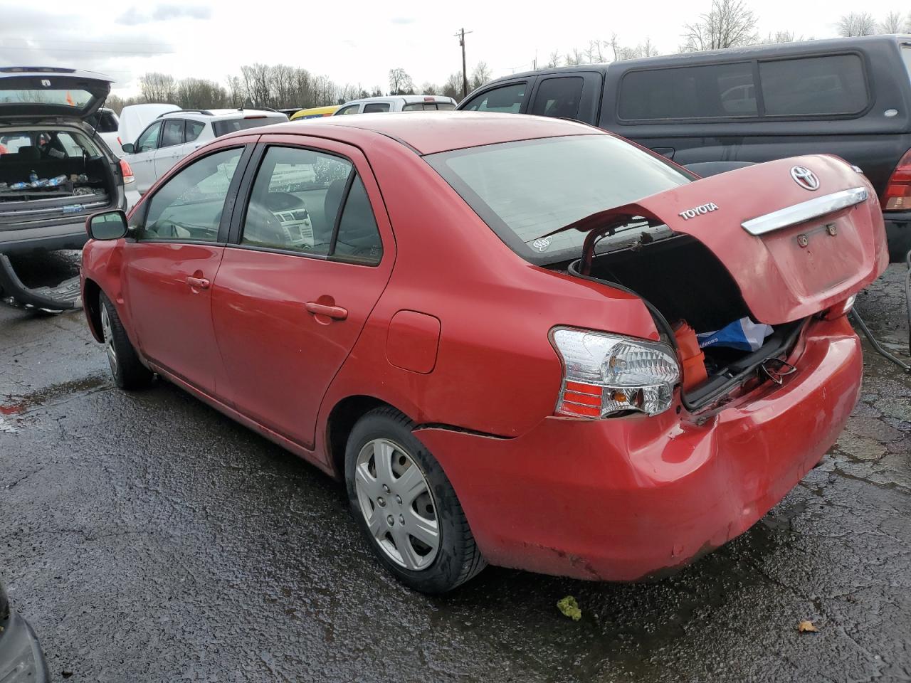 2008 Toyota Yaris - Image 2