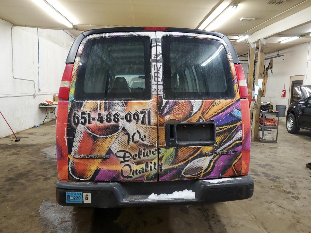 2006 Chevrolet Express - Image 6