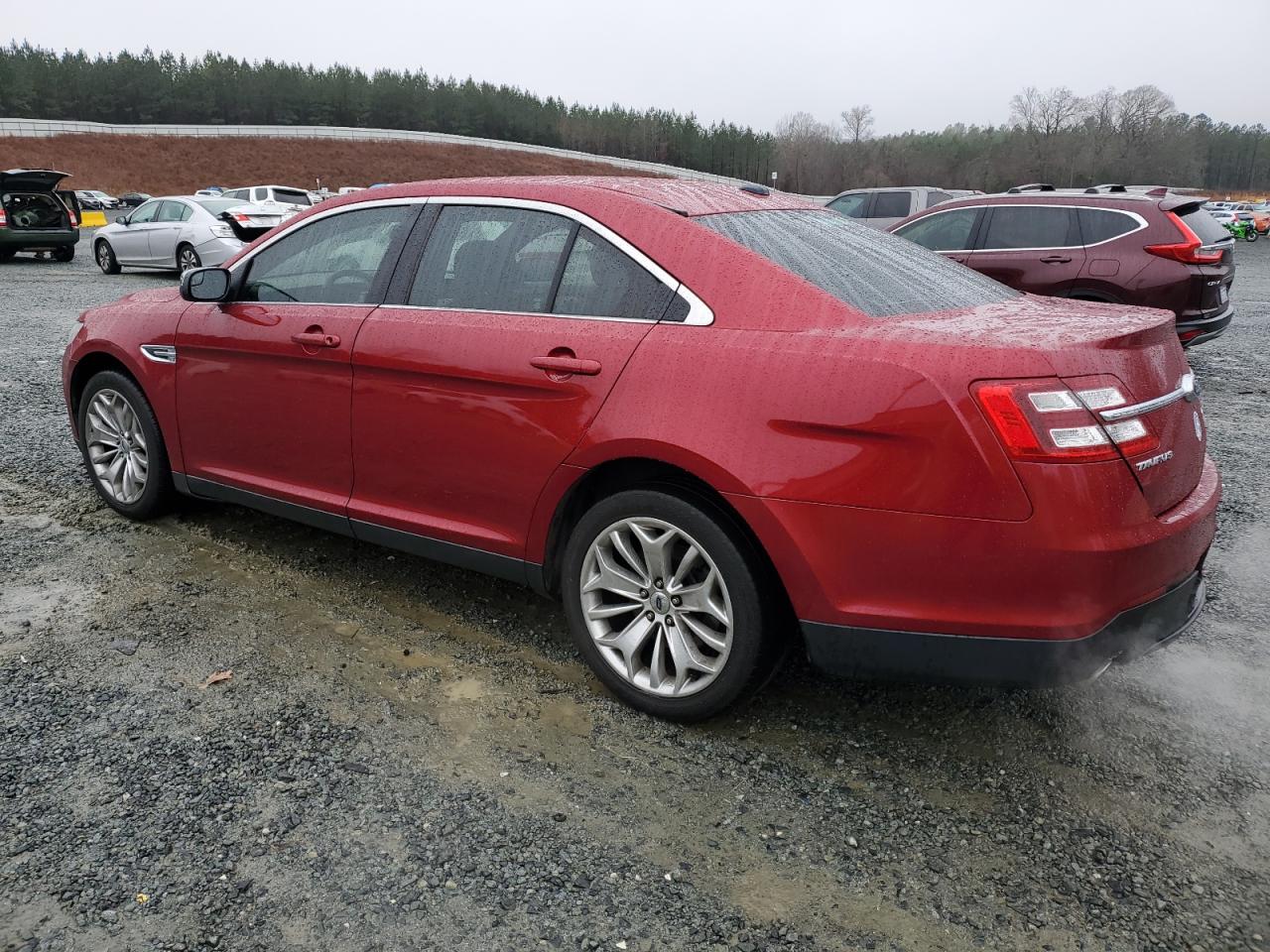 2014 Ford Taurus - Image 2