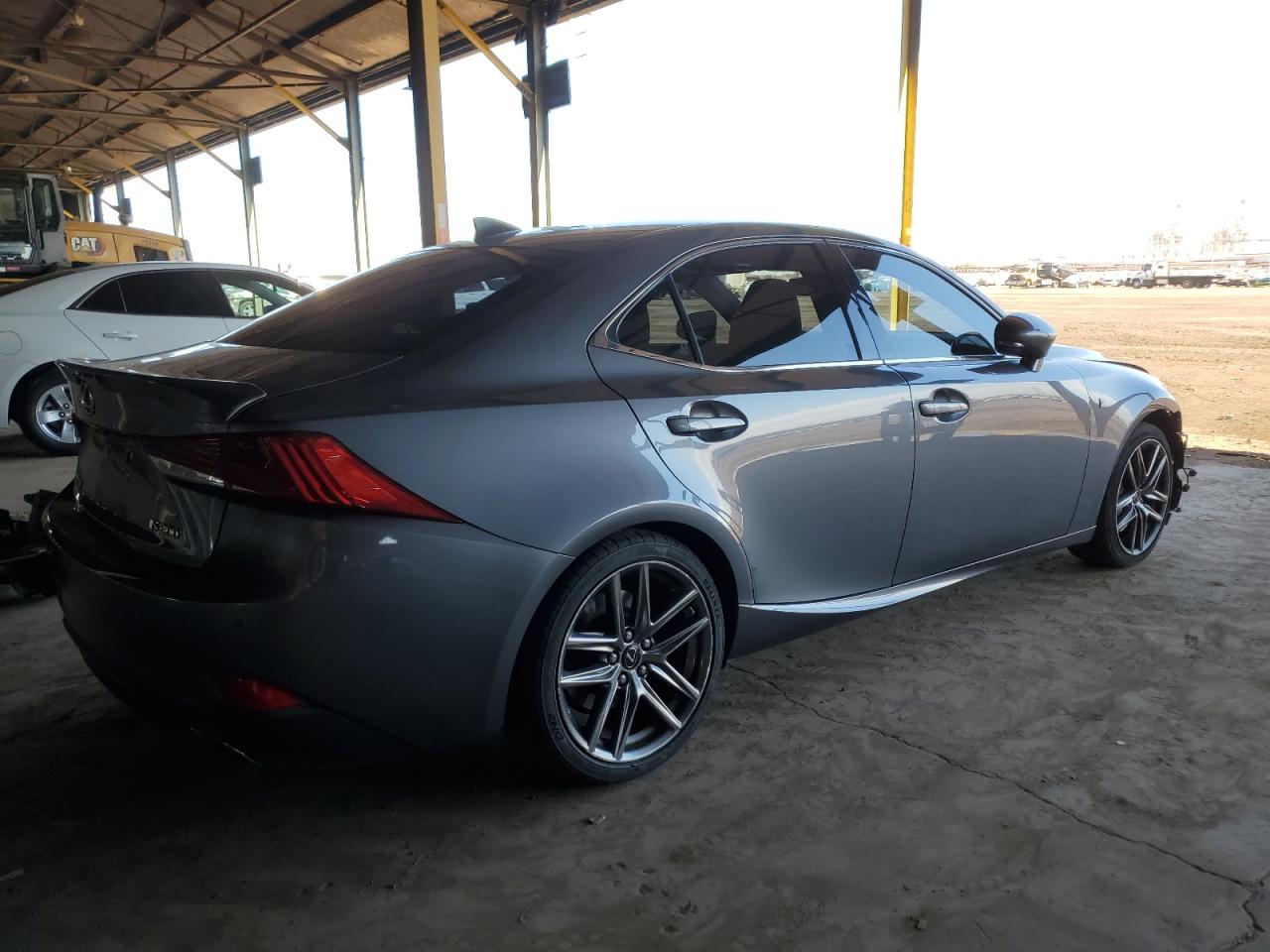 2018 Lexus IS - Image 3