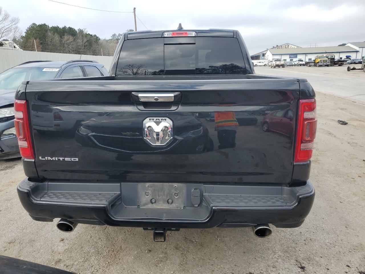 2019 RAM 1500 - Image 6