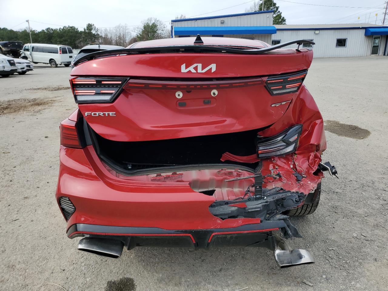 2022 Kia Forte - Image 6