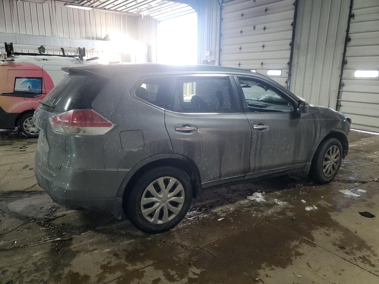 2015 Nissan Rogue - Image 3