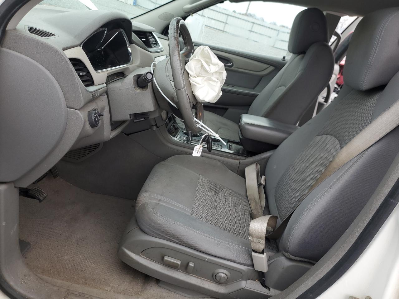 2015 Chevrolet Traverse - Image 7