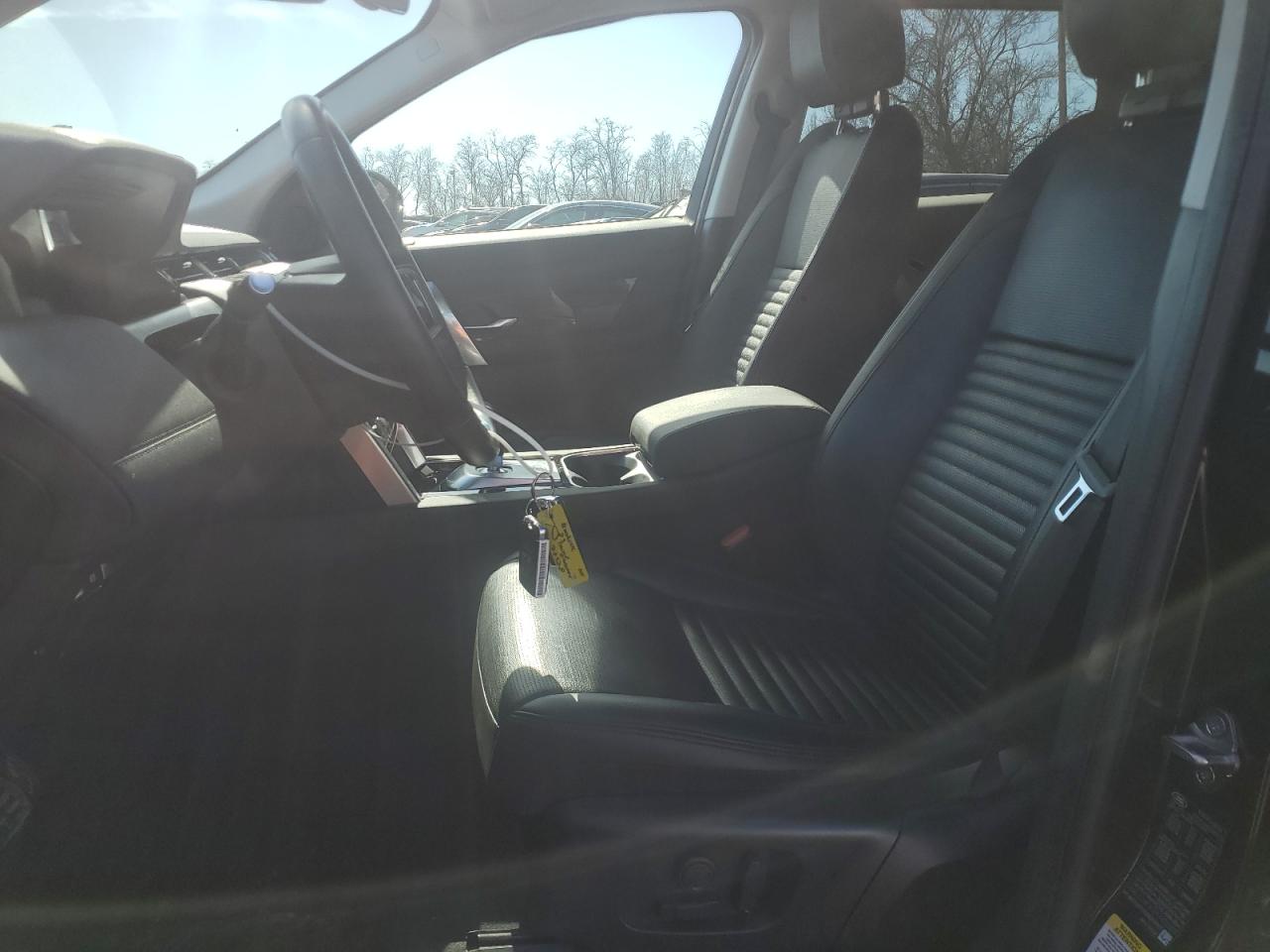 2023 Land Rover Discovery - Image 7