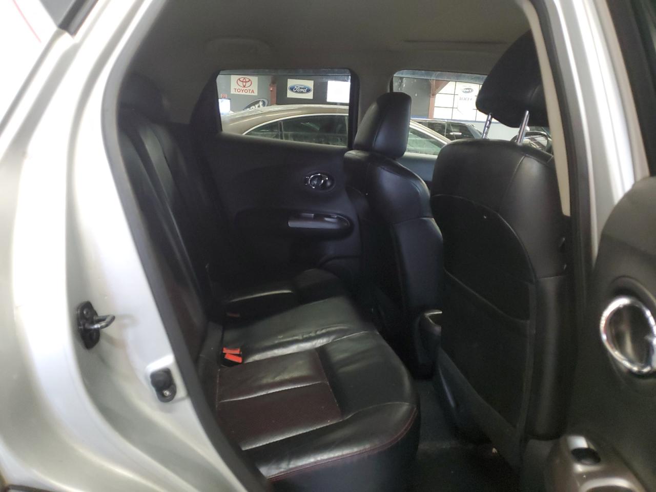 2013 Nissan Juke - Image 10