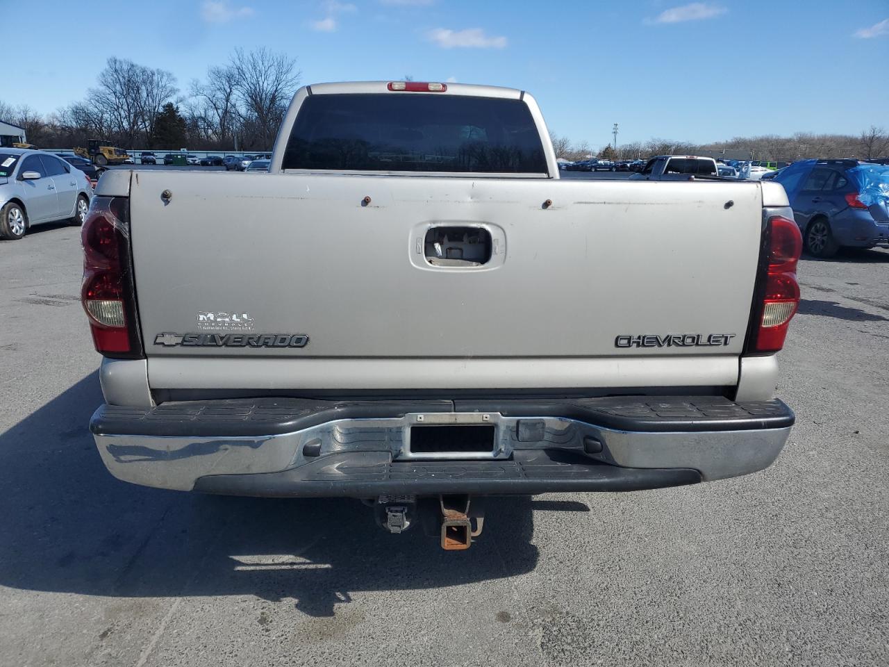 2004 Chevrolet Silverado - Image 6
