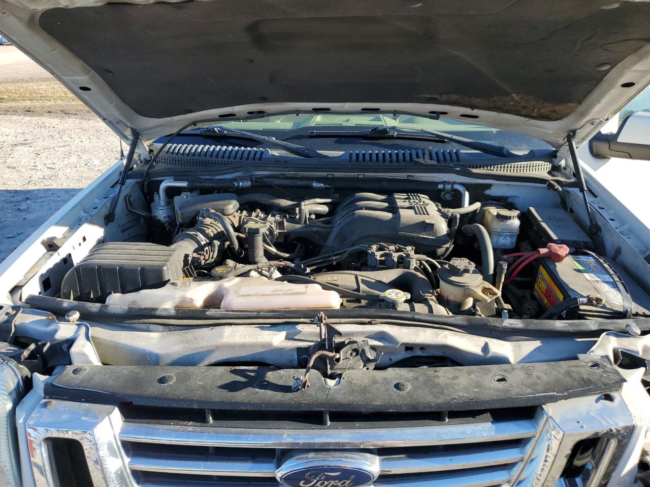 2009 Ford Explorer - Image 14