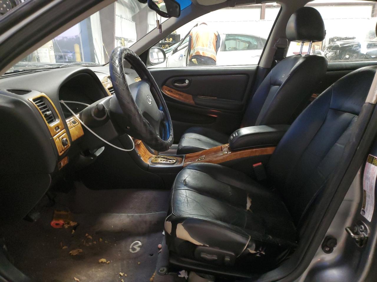 2004 Infiniti I - Image 7