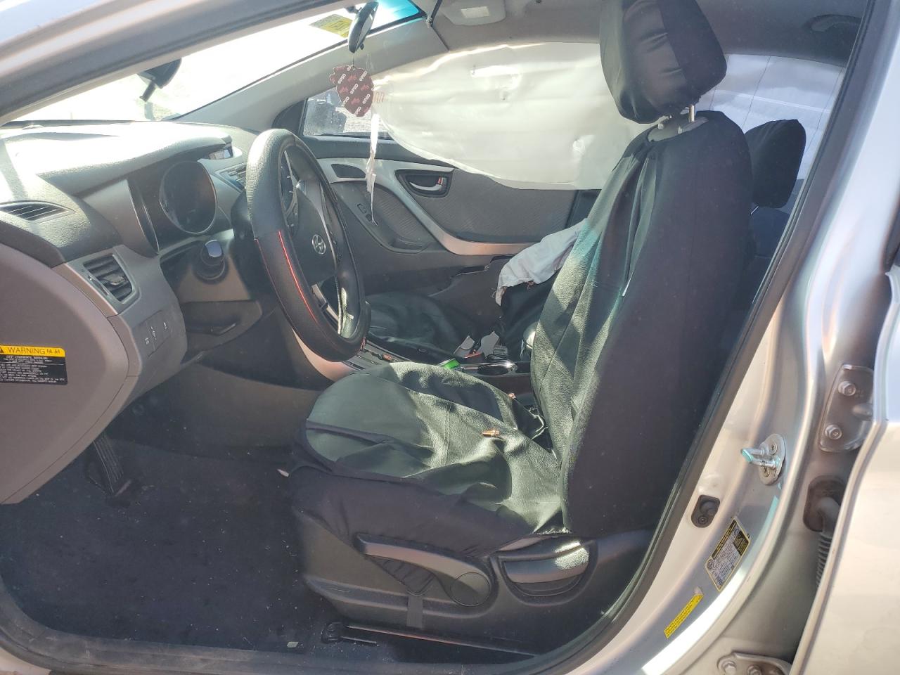 2013 Hyundai Elantra - Image 7