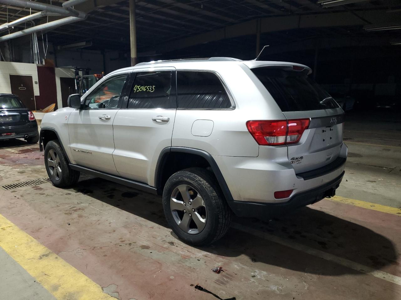2013 Jeep Grand Cherokee - Image 2