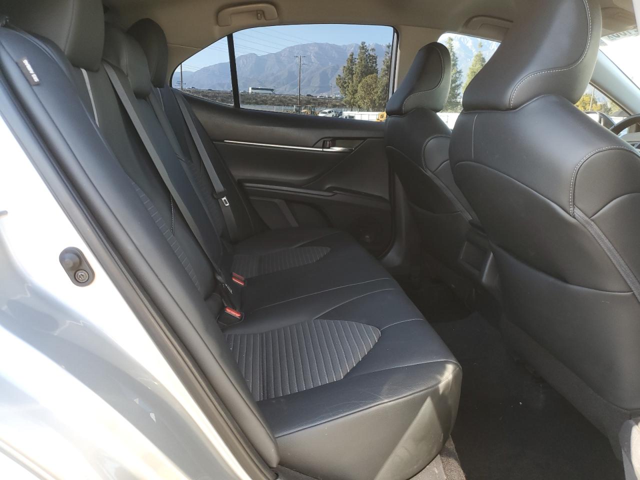 2022 Toyota Camry - Image 10