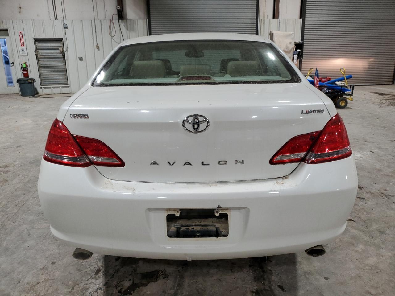2006 Toyota Avalon - Image 6