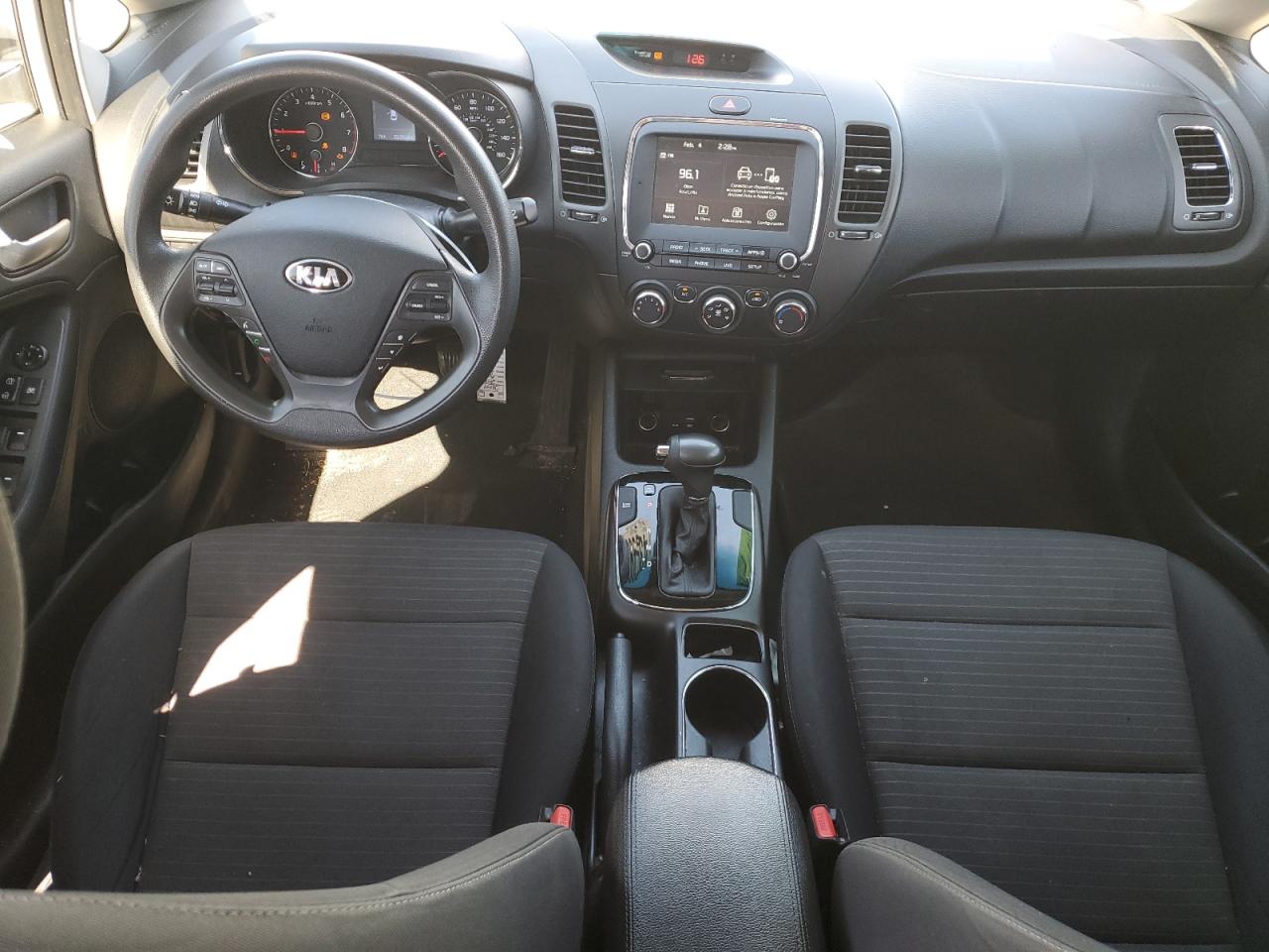 2018 Kia Forte - Image 8