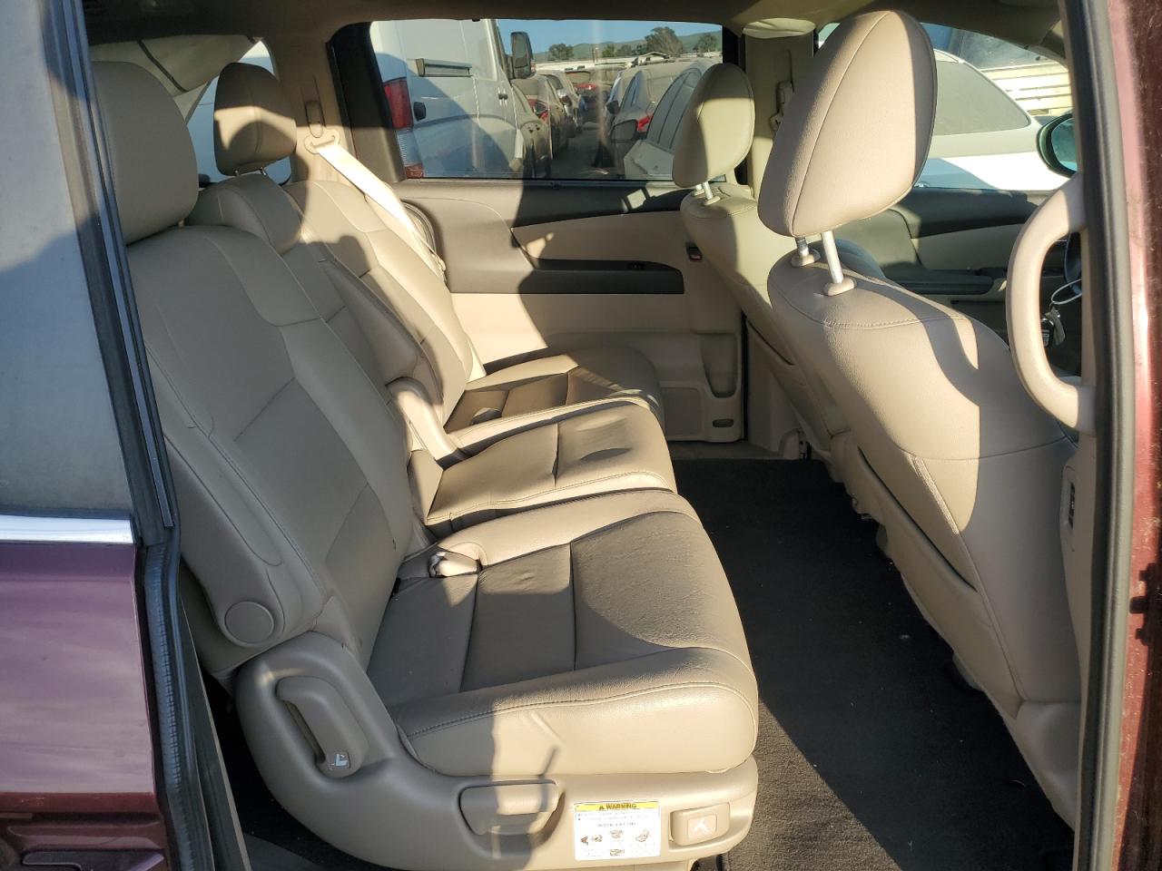 2015 Honda Odyssey - Image 11