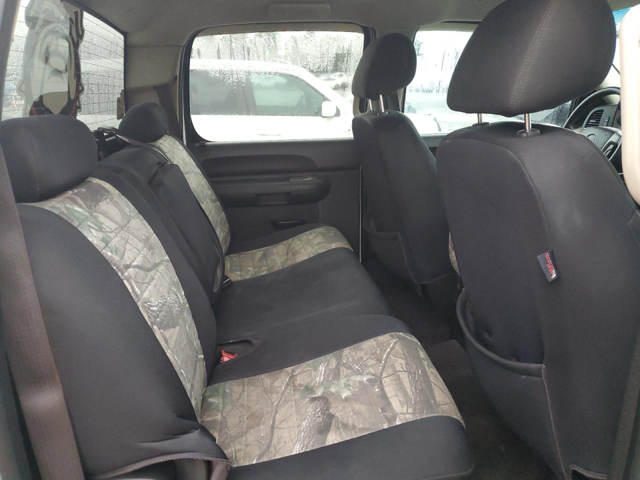 2012 Chevrolet Silverado - Image 10