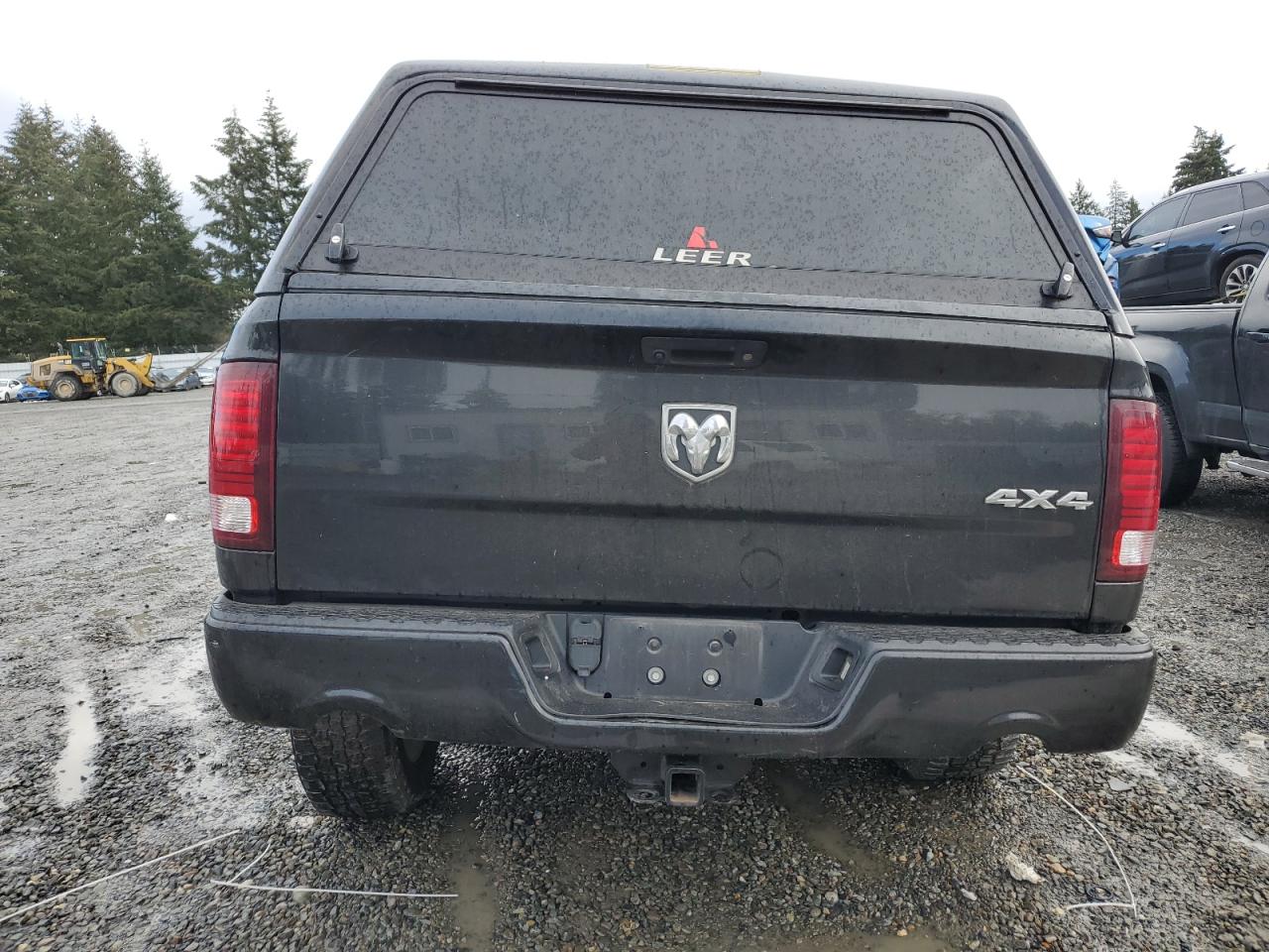 2016 RAM 1500 - Image 6