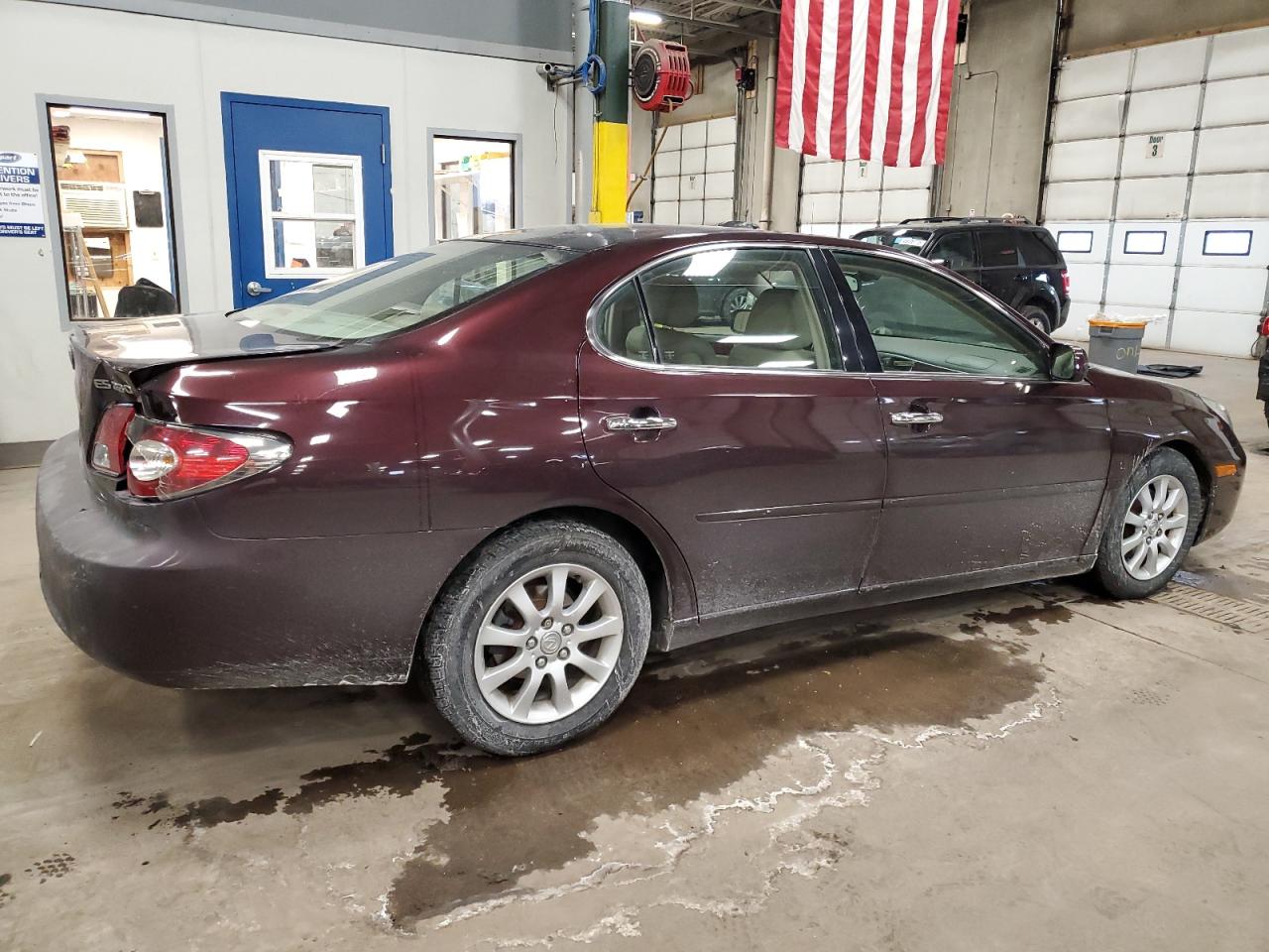 2004 Lexus ES - Image 3