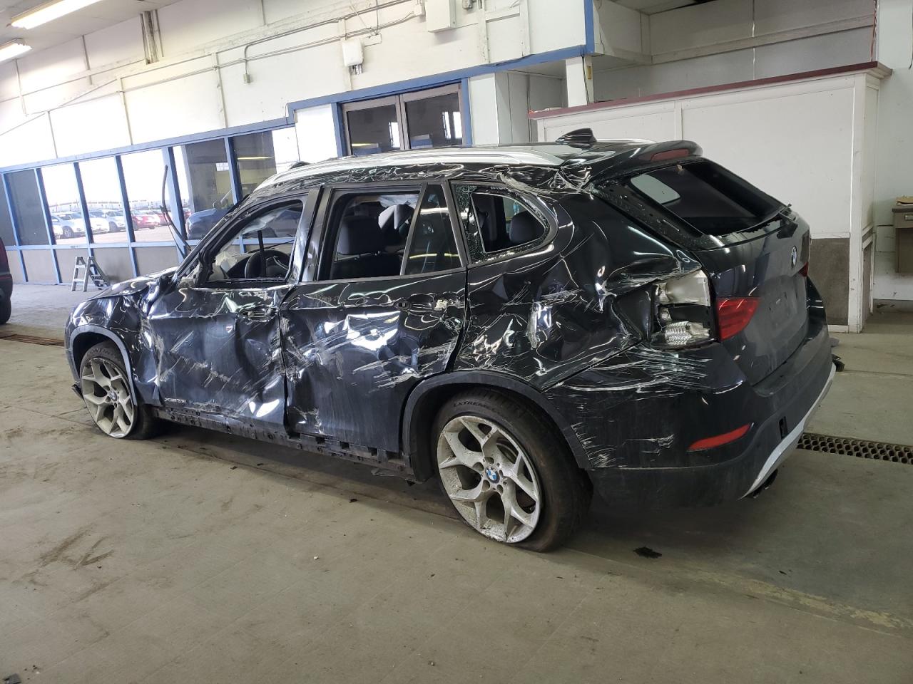 2014 BMW X1 - Image 2