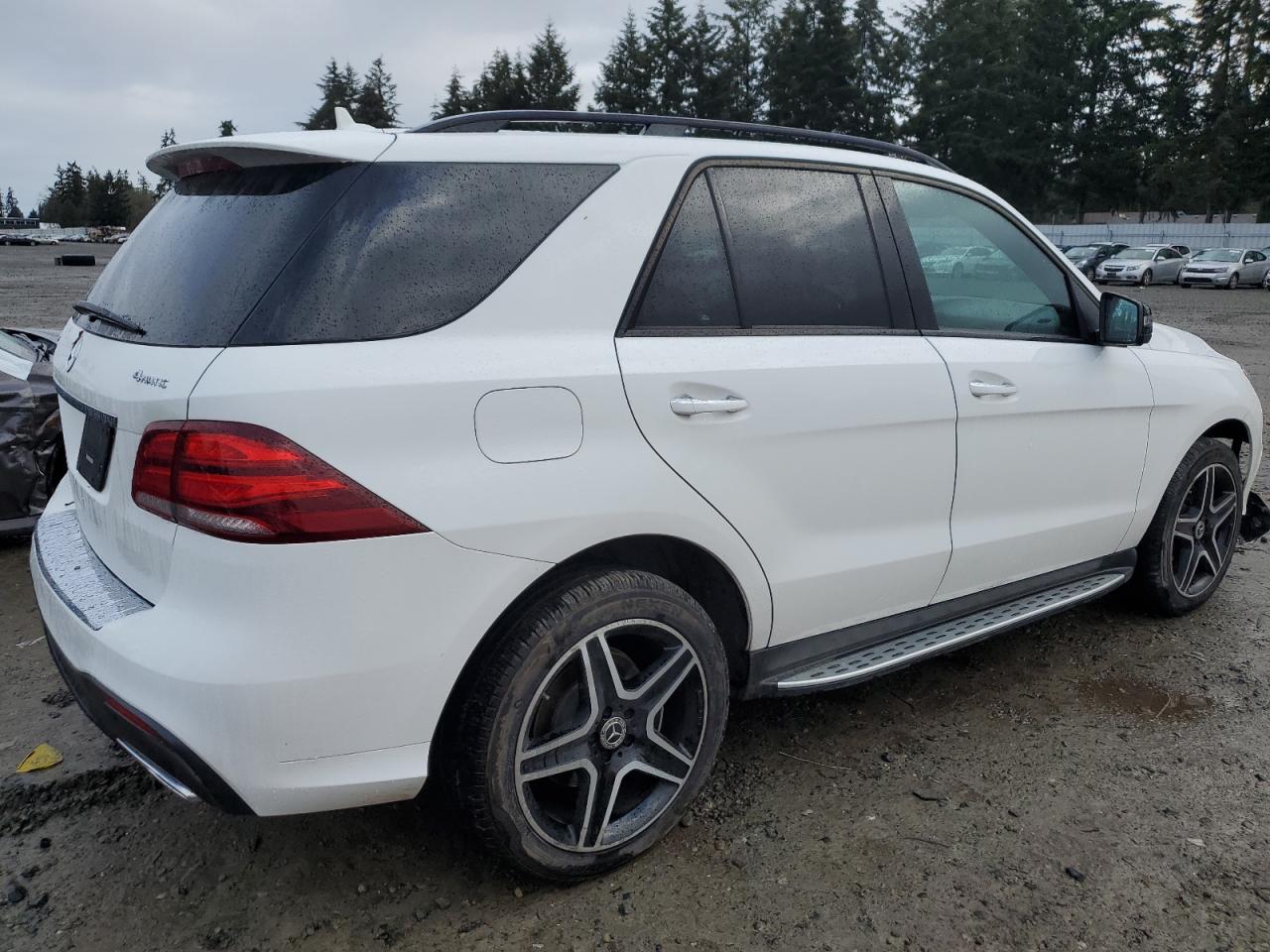 2018 Mercedes-Benz GLE - Image 3