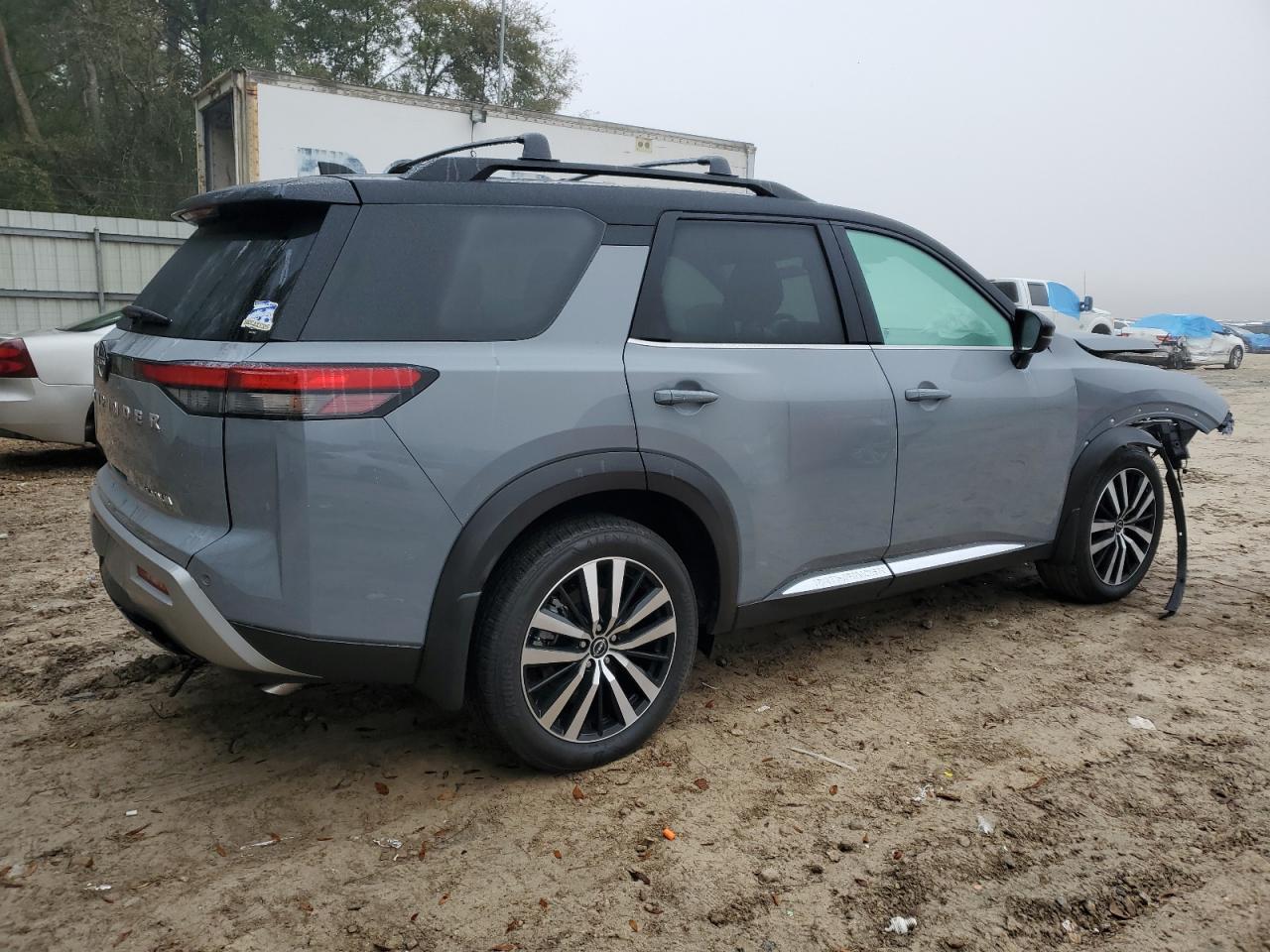 2024 Nissan Pathfinder - Image 3