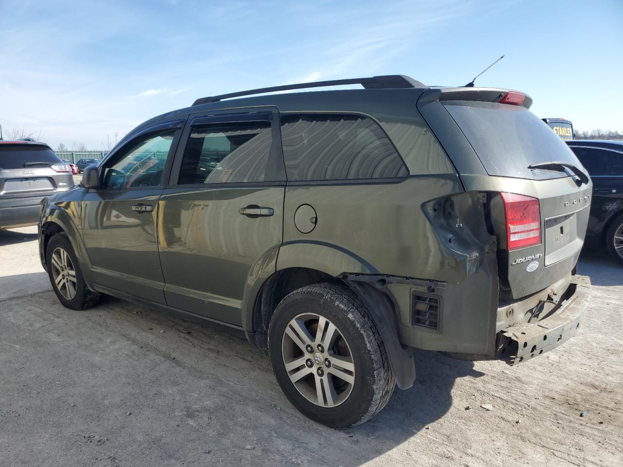 2017 Dodge Journey - Image 2