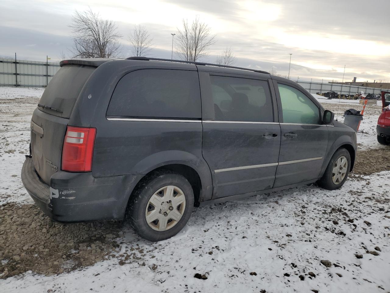 2010 Dodge Caravan - Image 3
