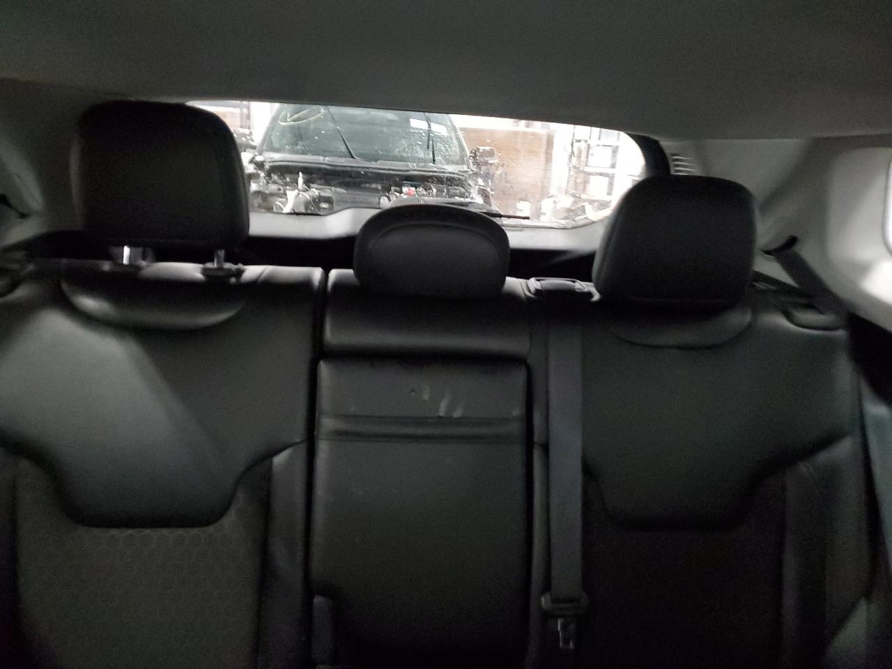 2018 Jeep Compass - Image 10