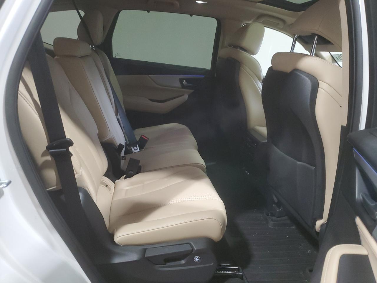 2022 Acura MDX - Image 11