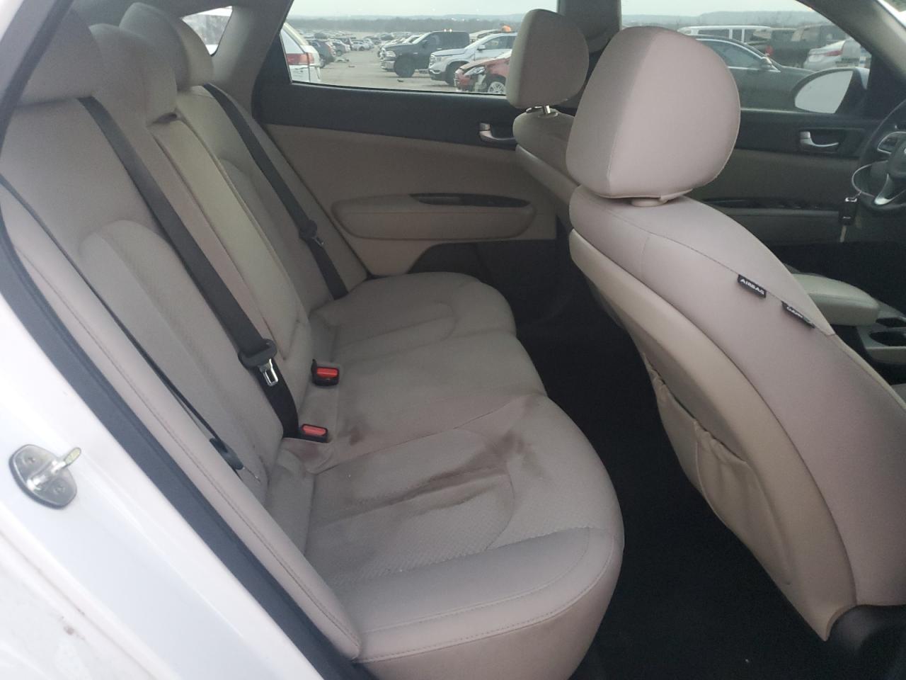 2018 Kia Optima - Image 11