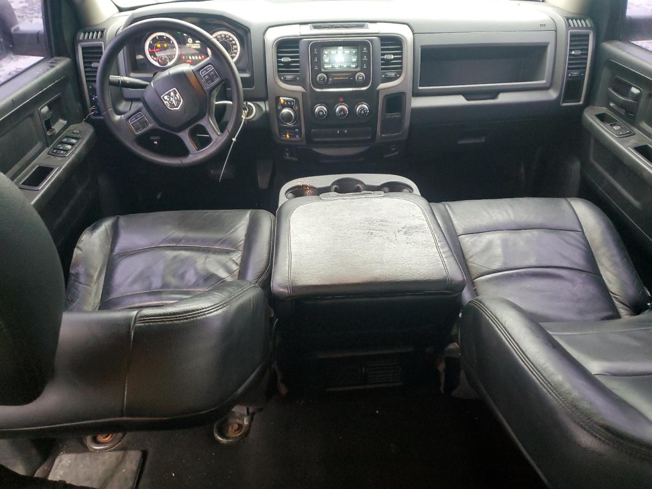 2016 RAM 1500 - Image 8