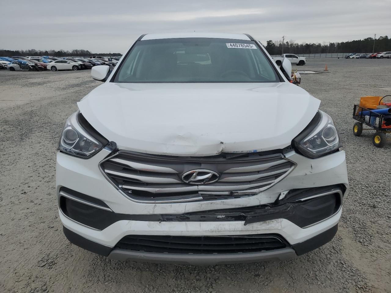 2018 Hyundai Santa Fe - Image 5