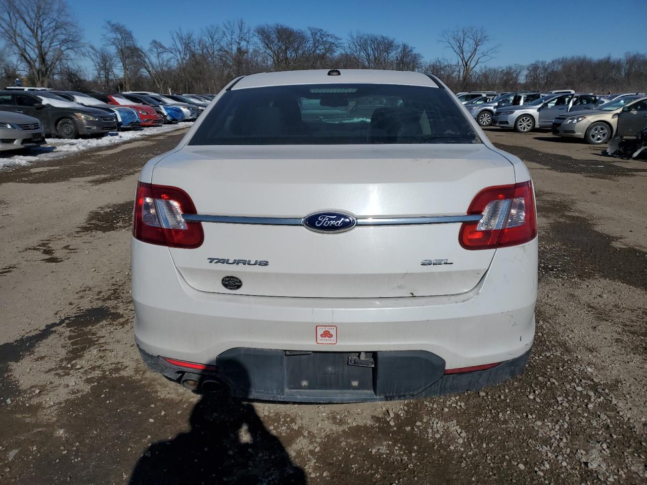 2011 Ford Taurus - Image 6