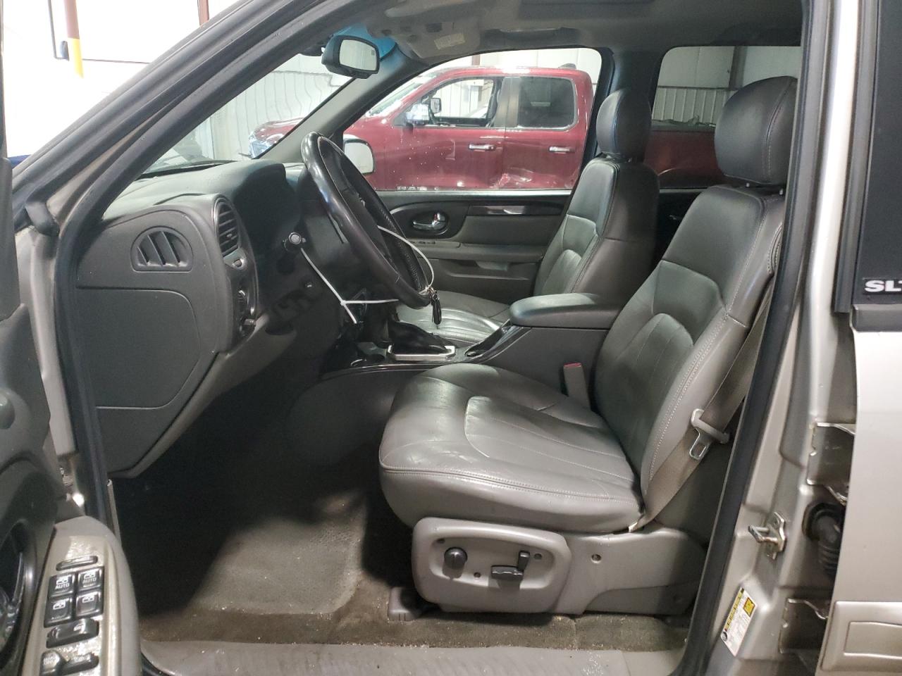 2004 GMC Envoy - Image 7