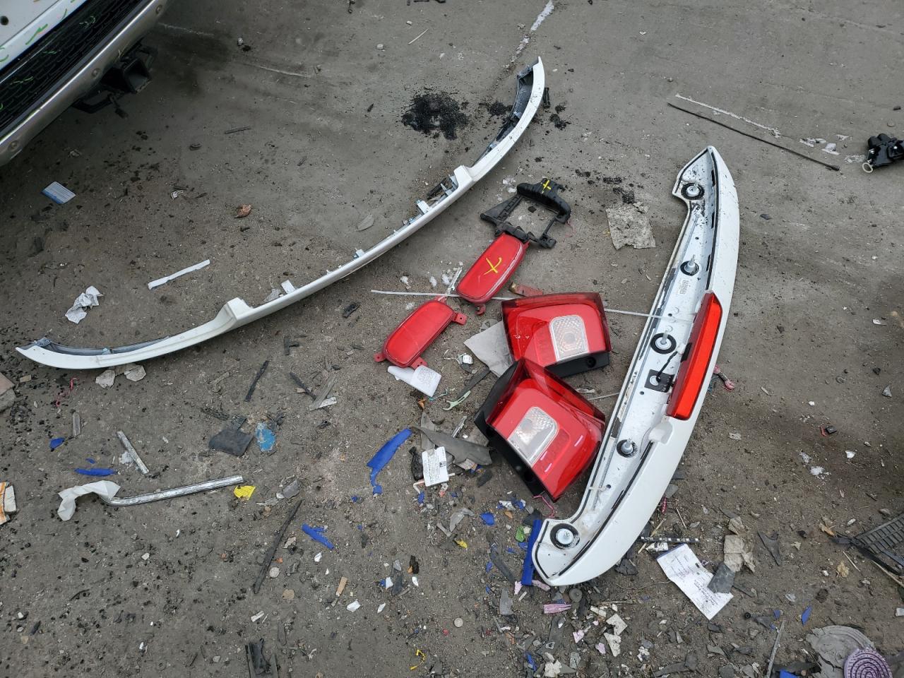 2014 Kia Sorento - Image 13