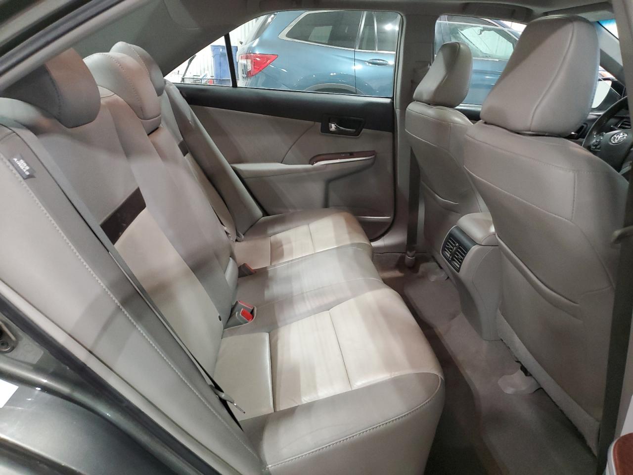 2012 Toyota Camry - Image 10