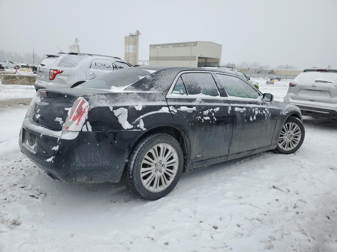 2013 Chrysler 300 - Image 3