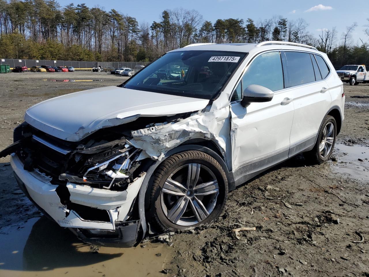 2019 Volkswagen Tiguan - Image 1