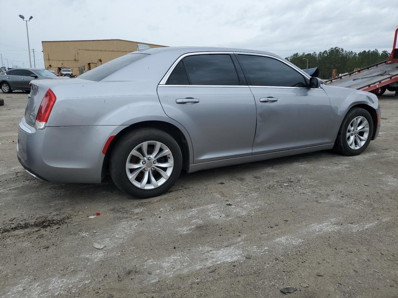 2015 Chrysler 300 - Image 3