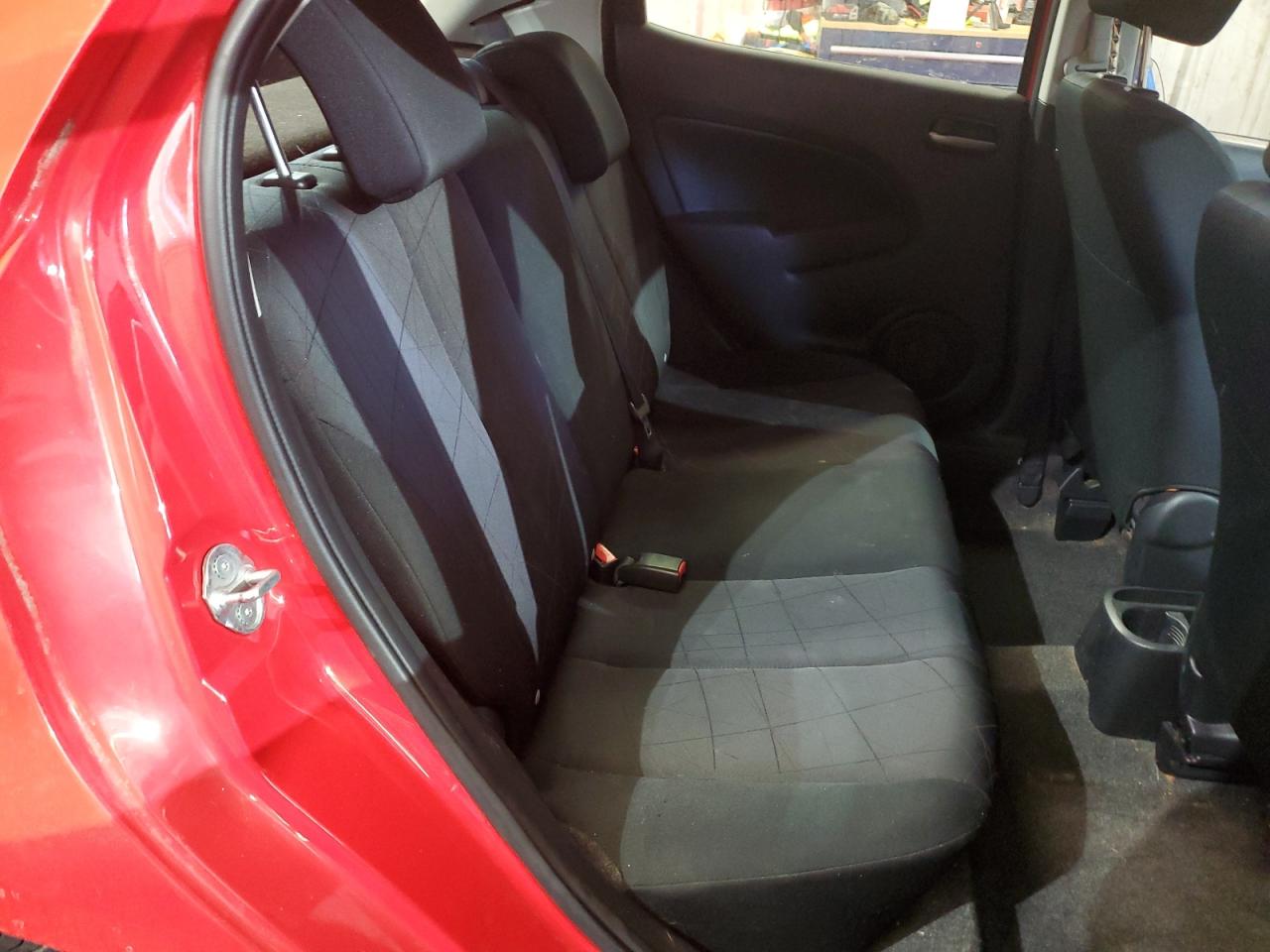 2013 Mazda 2 - Image 10