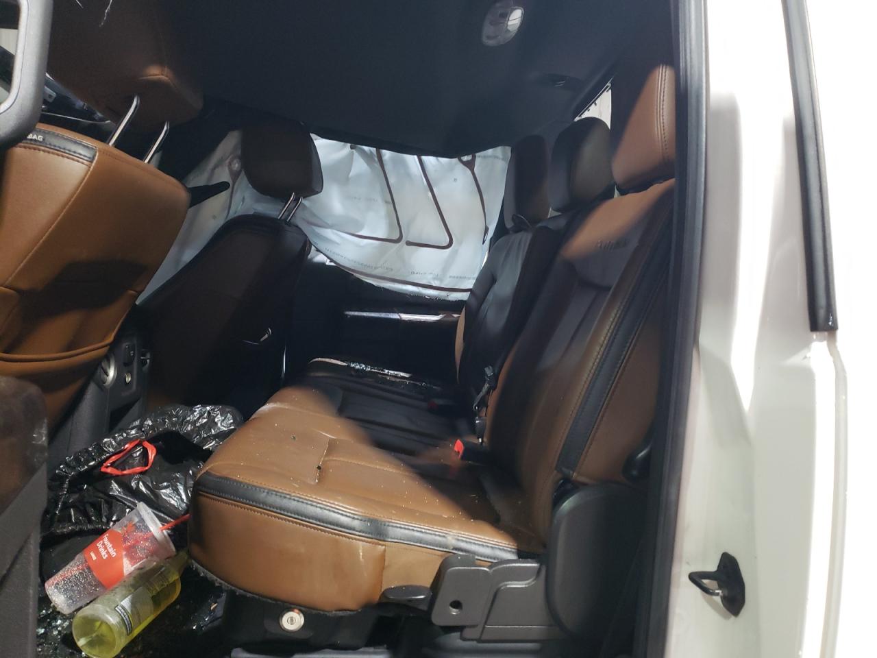 2015 Ford F350 - Image 10