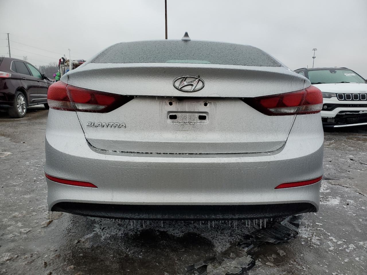 2018 Hyundai Elantra - Image 6