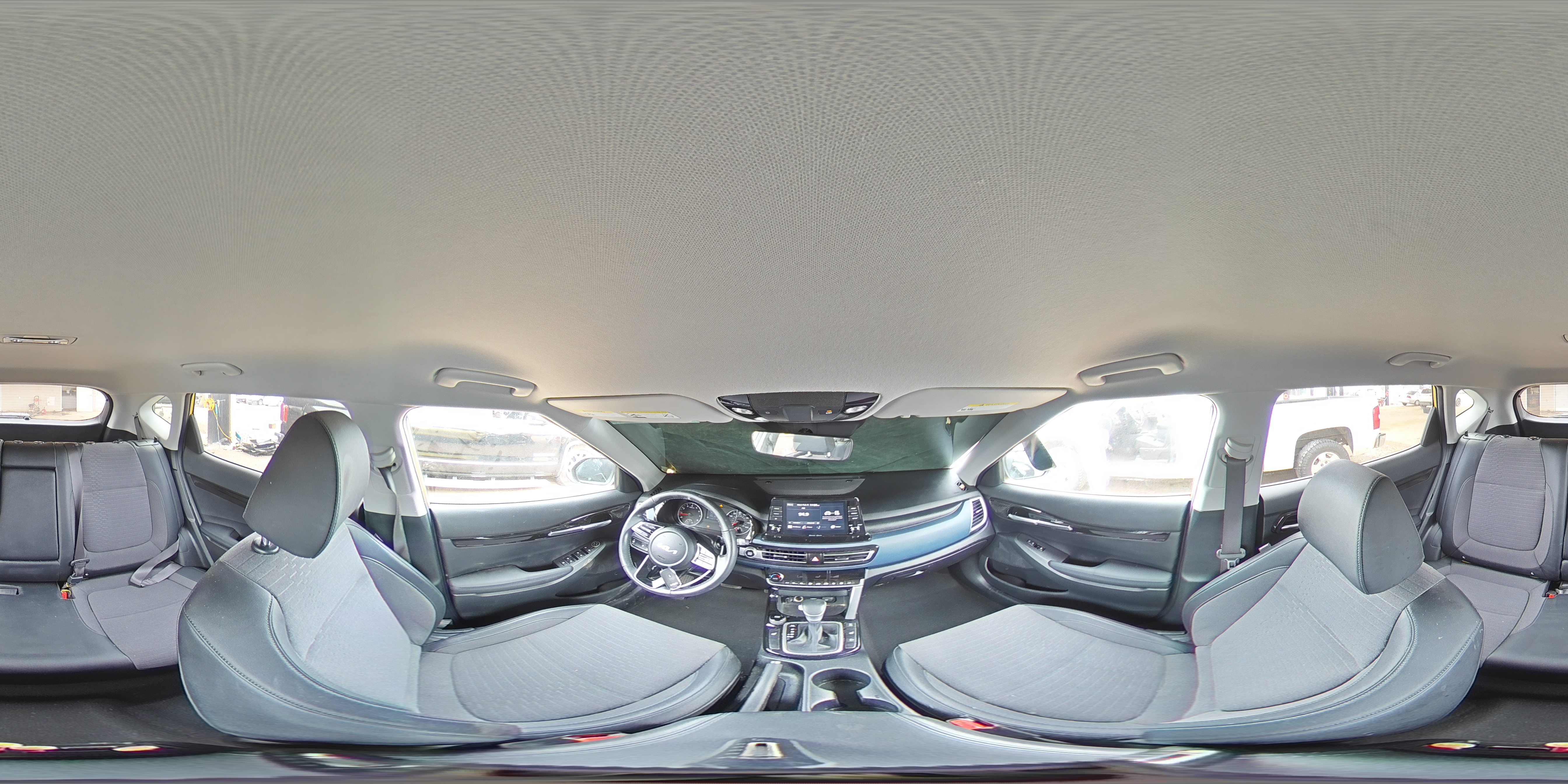 2023 Kia Seltos - Image 14