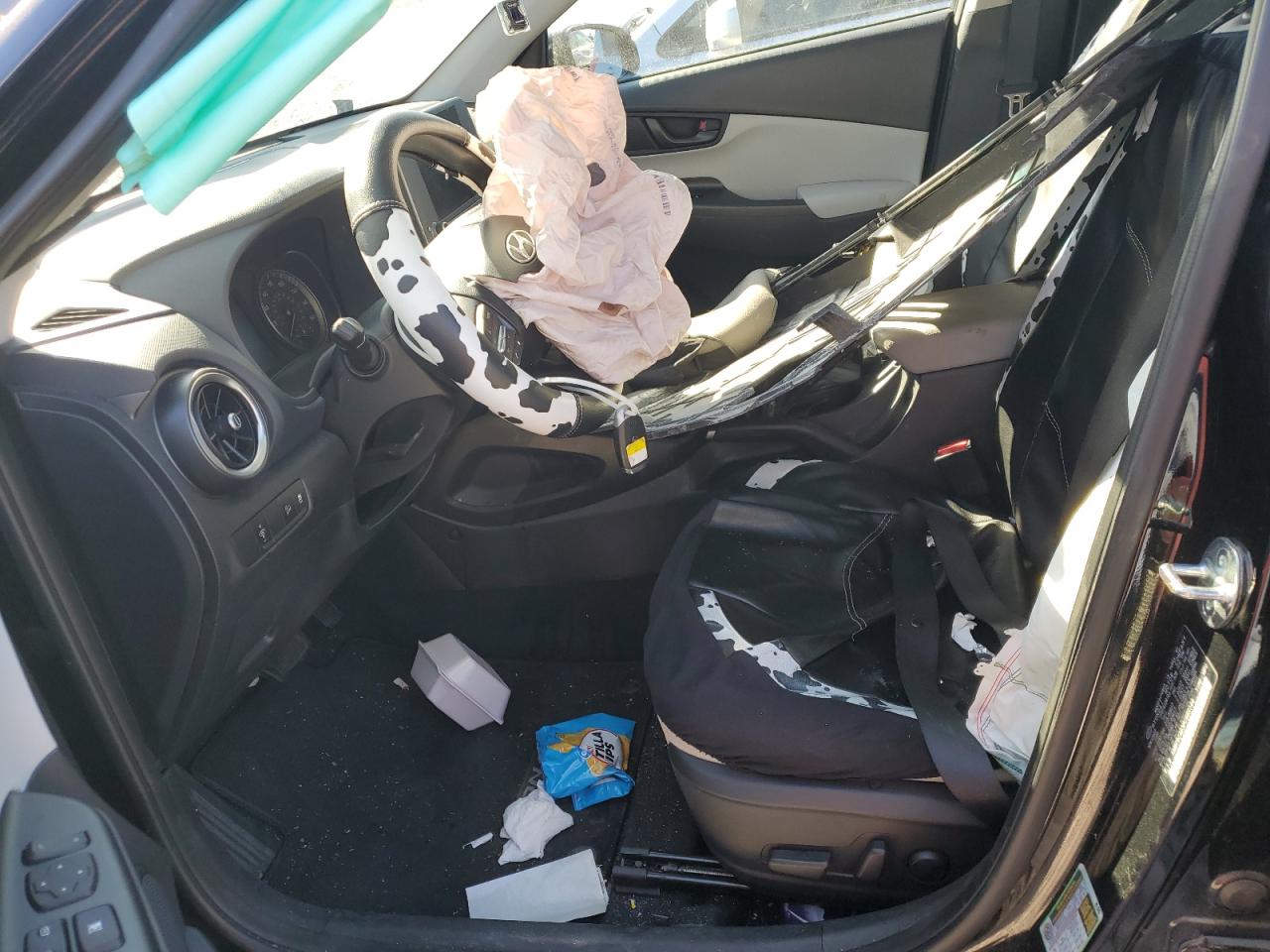 2023 Hyundai Kona - Image 7