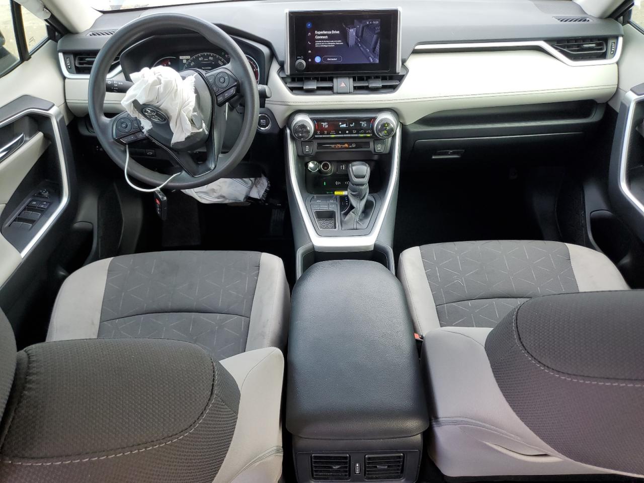 2024 Toyota RAV 4 - Image 8